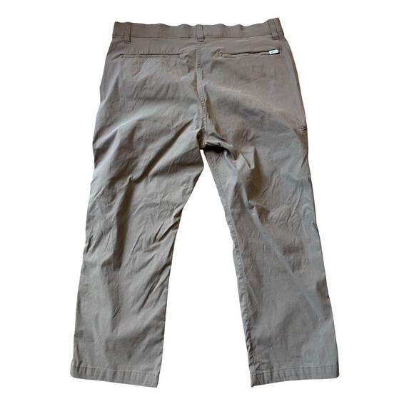 ORVIS Men's Jeans/Pants size 40X30, Lightweight; Performance material. Quick Dry - Picture 2 of 10
